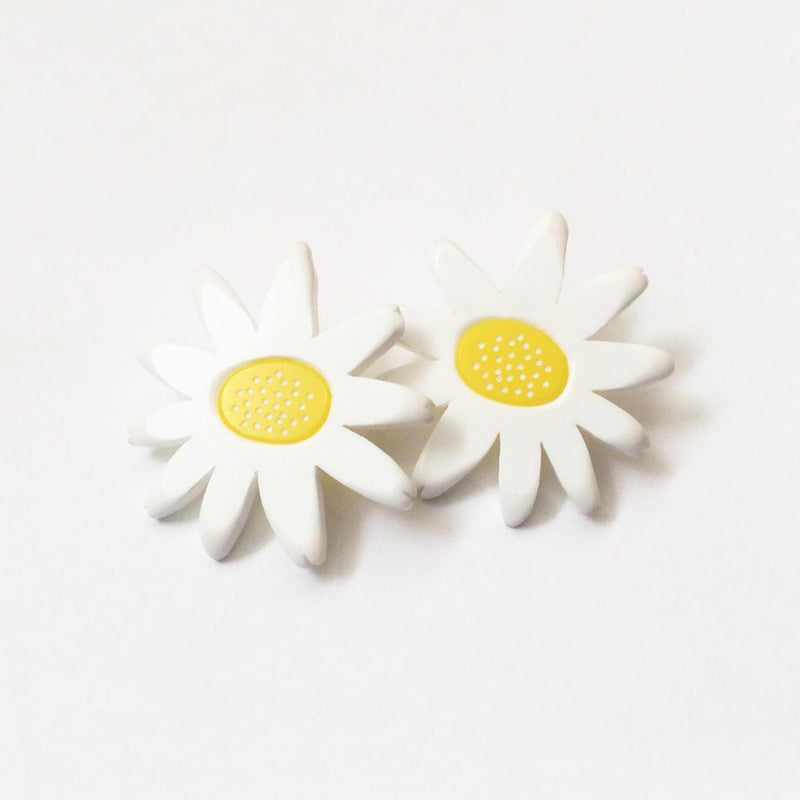acrylic daisy earrings