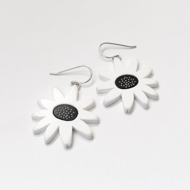 acrylic daisy earrings black white