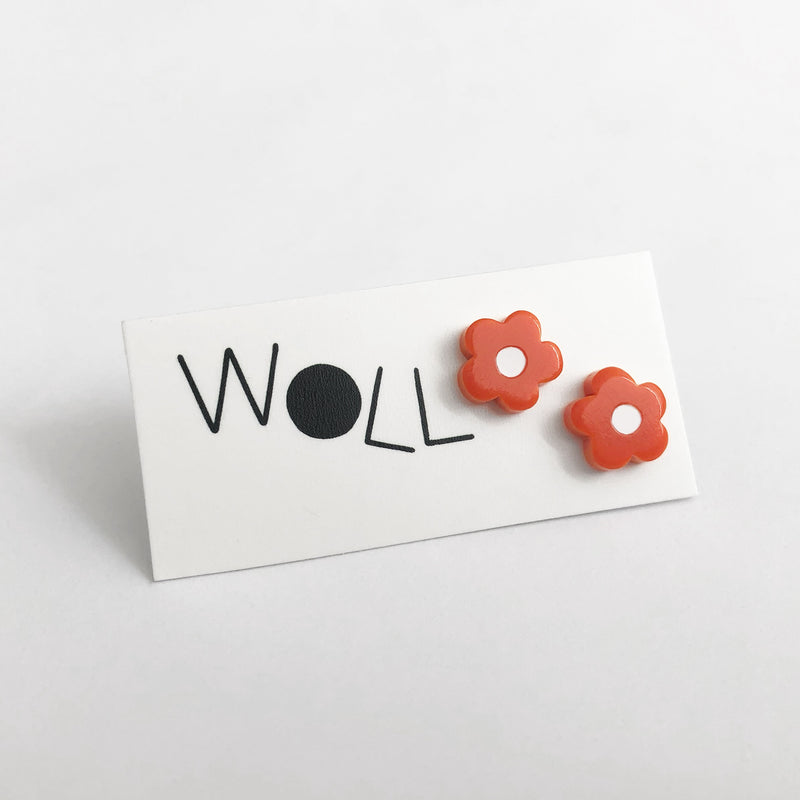 mini flower stud earrings in tomato by woll